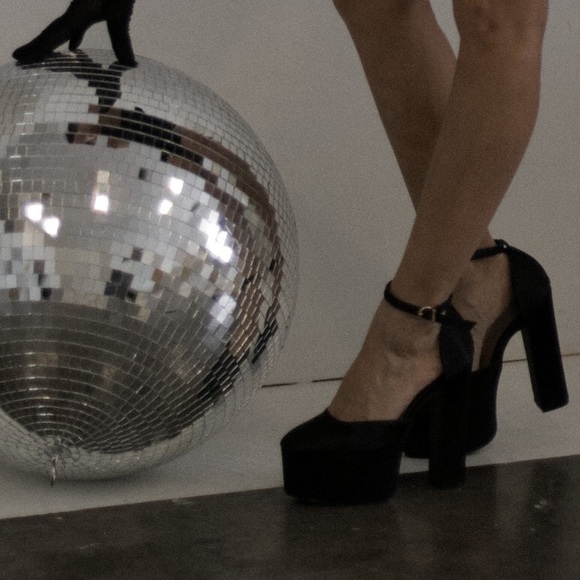 Platform high heels - Picture 3 of 7